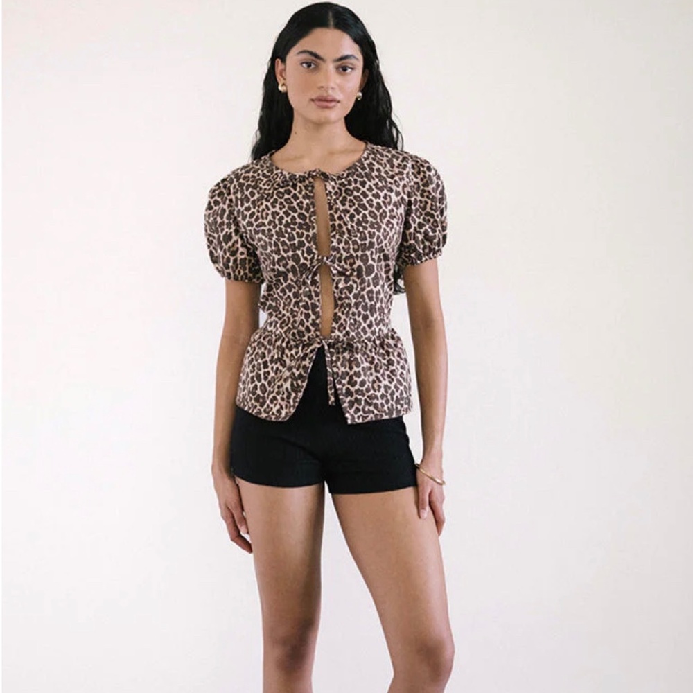 Motel Rocks Ryota Tie Front Blouse In Leopard Sandstorm